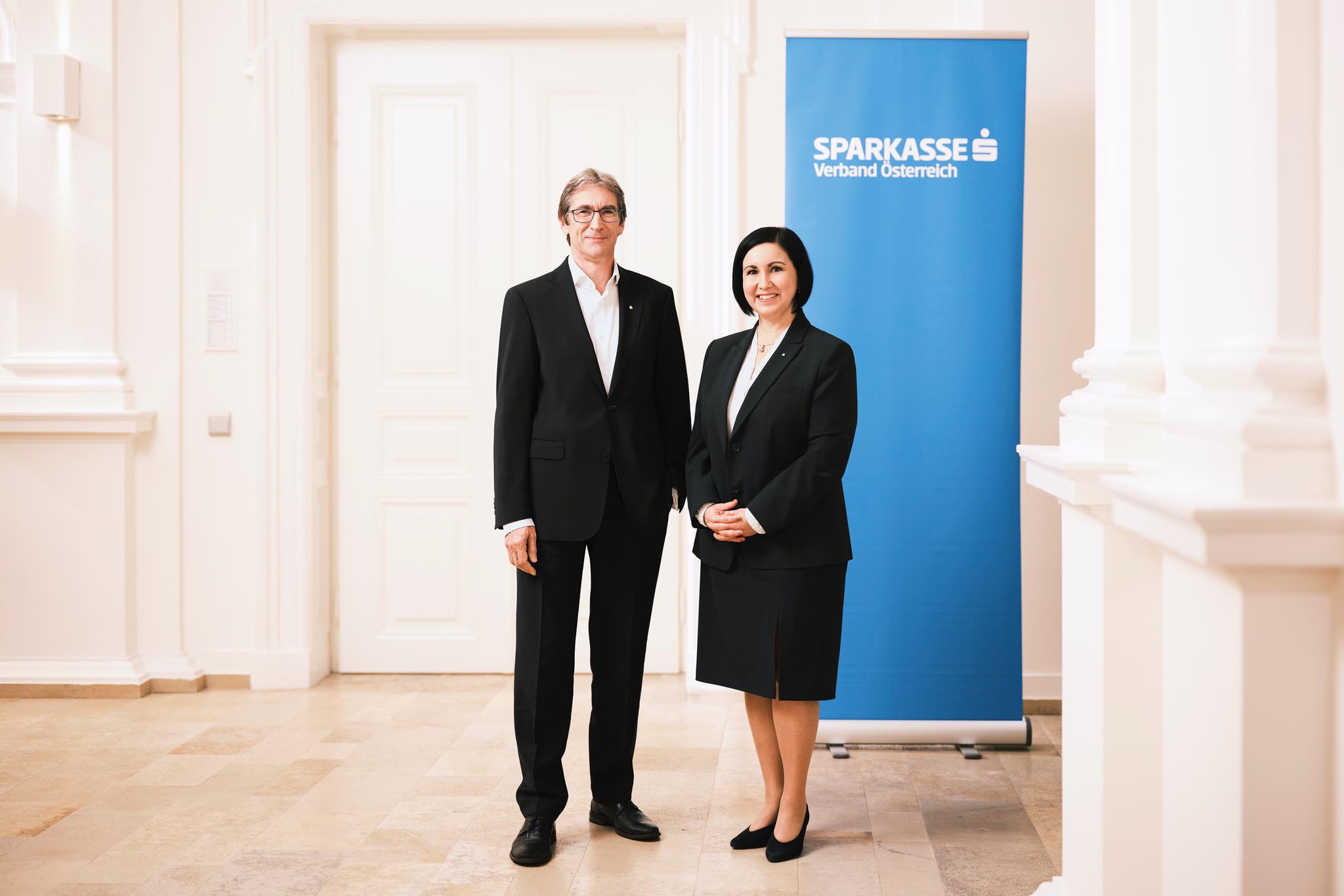 Stefanie Christina Huber (rechts)